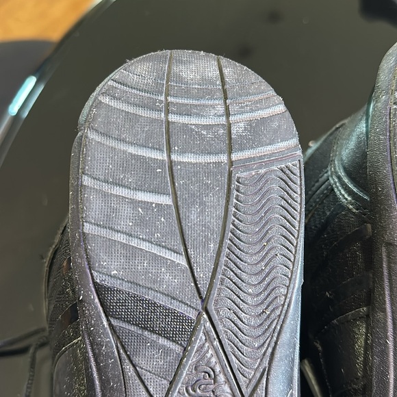 Ryka women’s Black and Green Tenacity Shoes size 8.5 - Picture 9 of 10